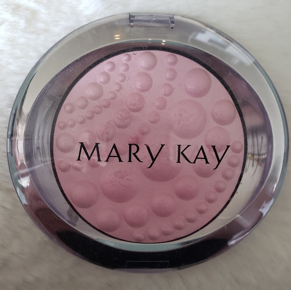 Mary Kay "Pearls" Sheer Dimensions Powder